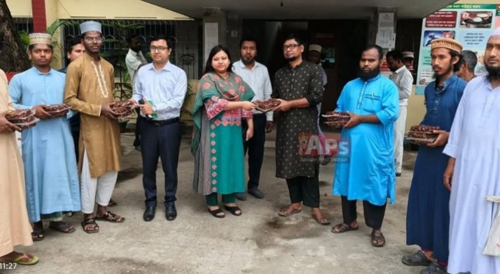 সৈয়দপুরে সৌদি সরকারের খেজুর মাদরাসা ও এতিমখানায় বিতরণ